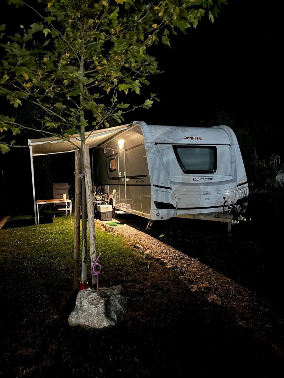 7 Lakes Camping 사파레바바냐 외부 사진